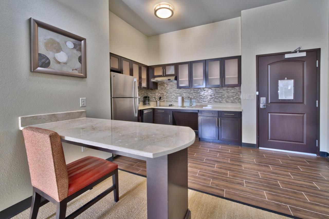 Staybridge Suites Lubbock South By Ihg מראה חיצוני תמונה